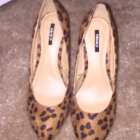 Cheetah Print heels - Picture 3 of 7